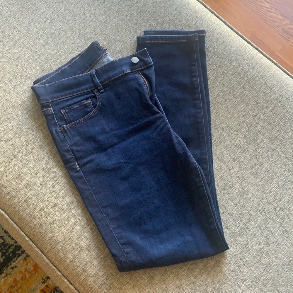 Any Taylor skinny jeans. Good shape